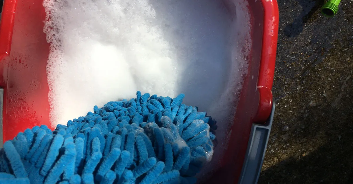 suds in bucket